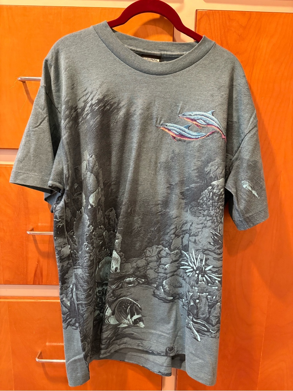 Men's Vintage 90s Dolphin Graphic T-Shirt Signal Sport Large